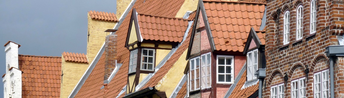 Kastenfenster in historischer Altstadt